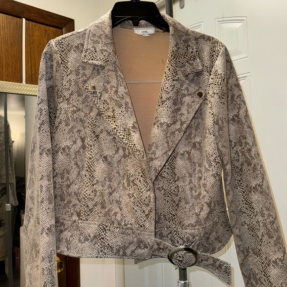 BLAZER BUNDLE SIZE LARGE - Picture 6 of 7